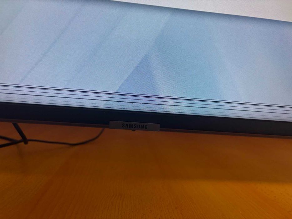 Tv Samsung 55´Curva Smart 4k - com defeito