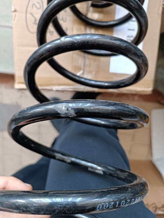 Пружина pasat b3/4 Golf b3/4