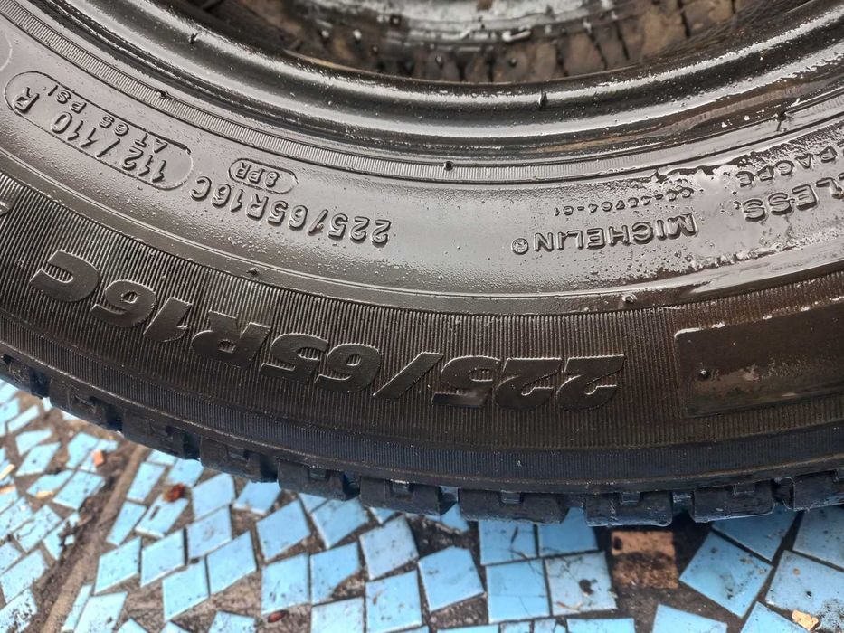 Продам покришки шини  автомобільні