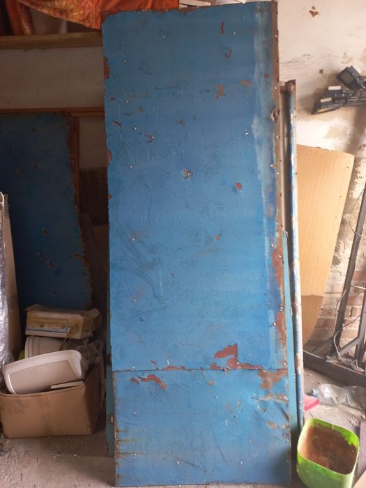 Двері  залізні  б/в тов.1.5мм   0.73х1.95м