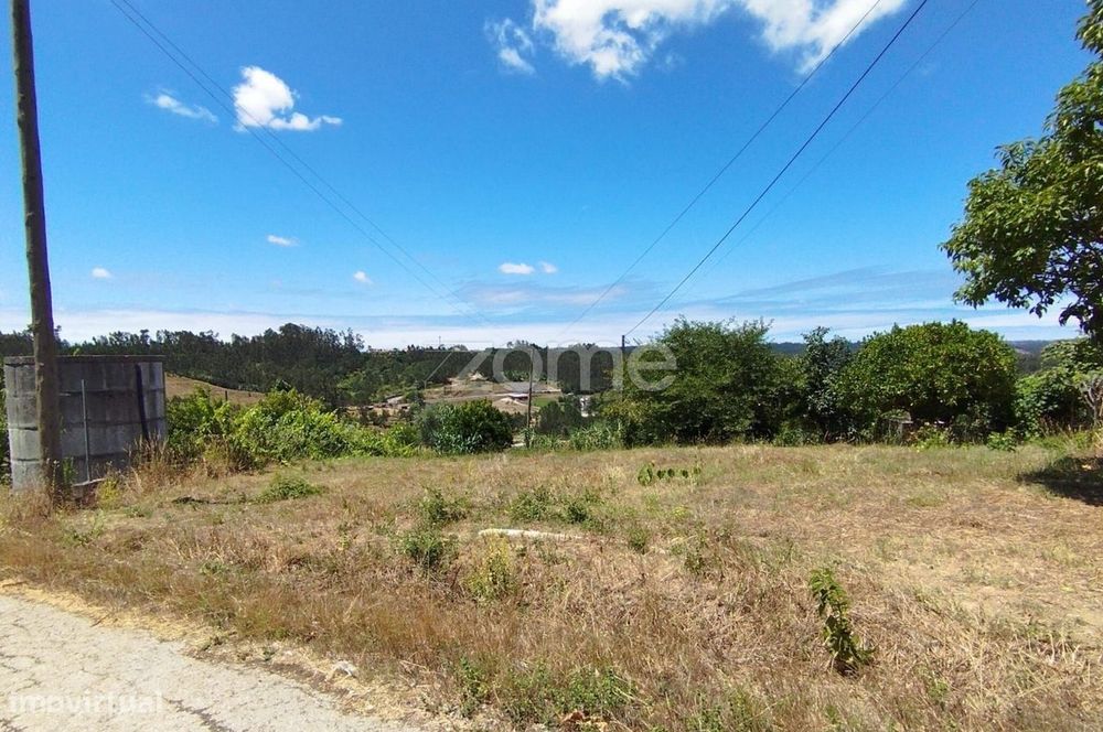 Almagreira Land Plot