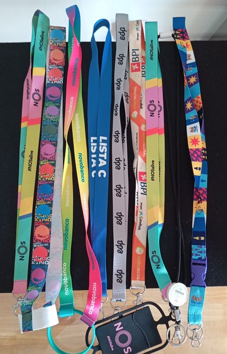 Caixa com Material Publicitário