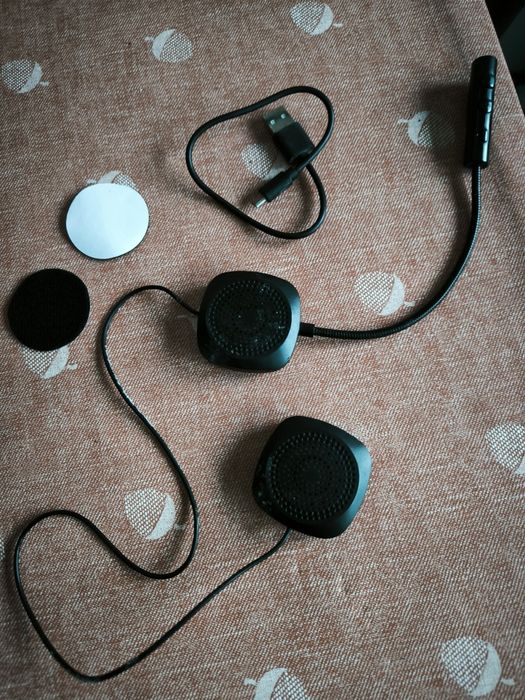 Auriculares para capacete