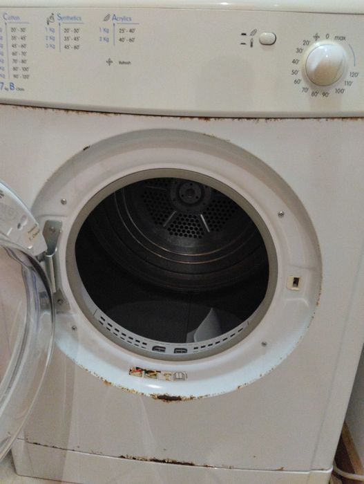 Máquina de secar roupa