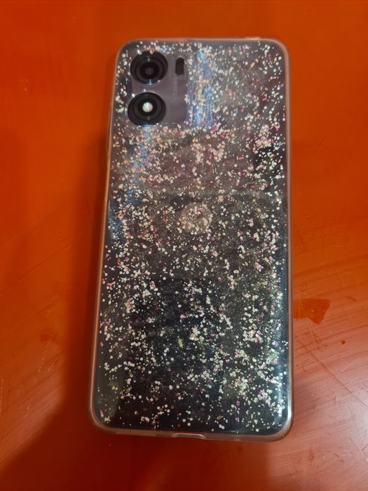 Смартфон МОТО Е13. 2/64. 13Андройд. 6,5 дюймов. Батереи 5000mah.