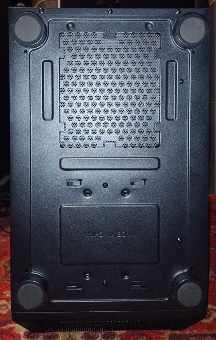 FSTPLAYER D3-3F2-PLUS BLACK с ARGB подсветкой в хорошем состоянии