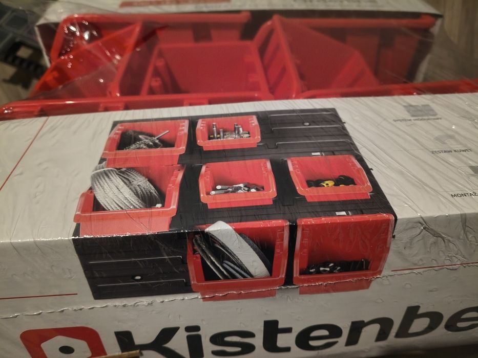 Sprzedam organizatory i kuwetki na śruby!!!