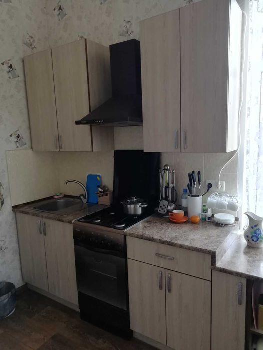 Продам часть дома, в Центре, ул Покровская р-не 5 школы.