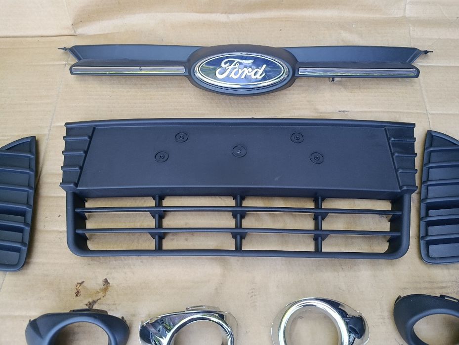 Решітка бампера ford focus mk3 решетка бампера спойлер заглушка решітка радіатора рамка форд фокус 3