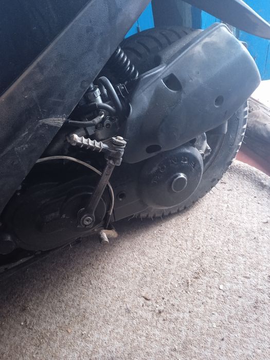 Продам скутер срочно всі питання по телефону не заводиться