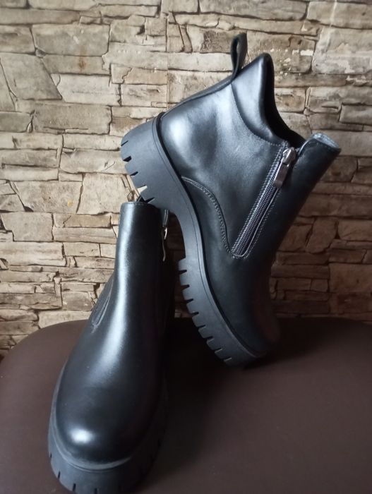 Женские ботинки .