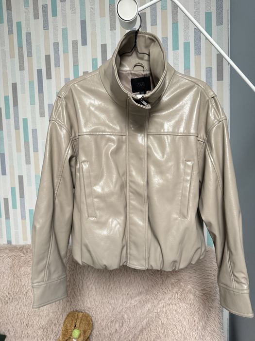 Куртка бомбер  Zara, розмір L.