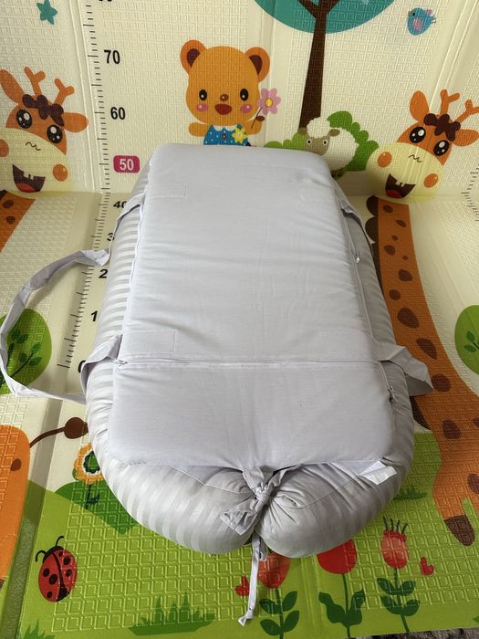 Кокон для новонароджених новий