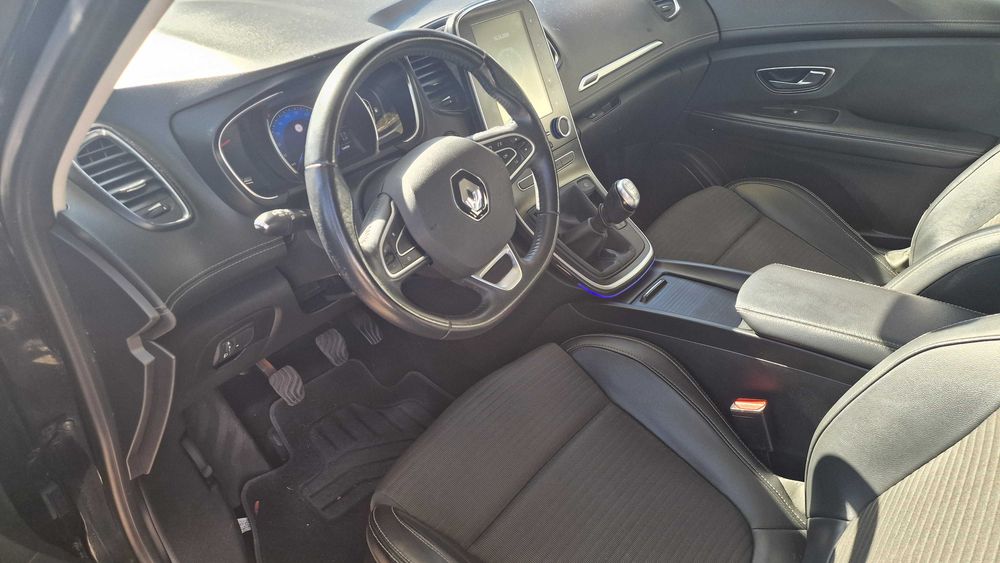 RENAULT Grand Scenic 1.5 — photo 4