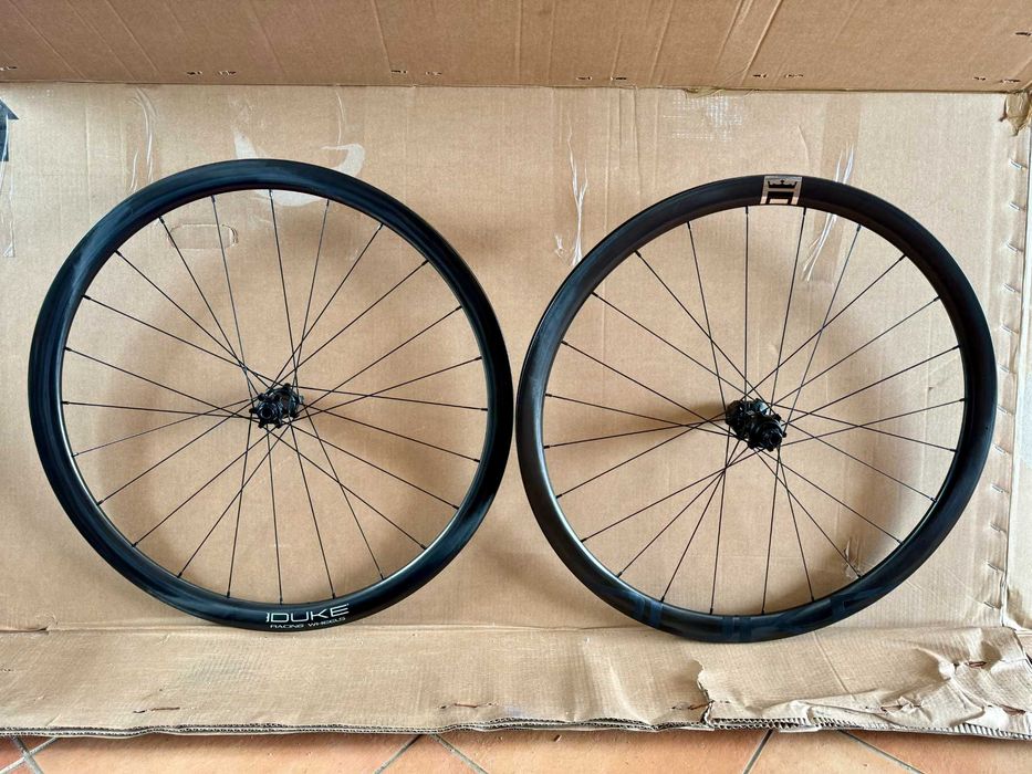 Rodas Duke Baccara Ultra 36 SLR2 + Cubos Carbon-Ti