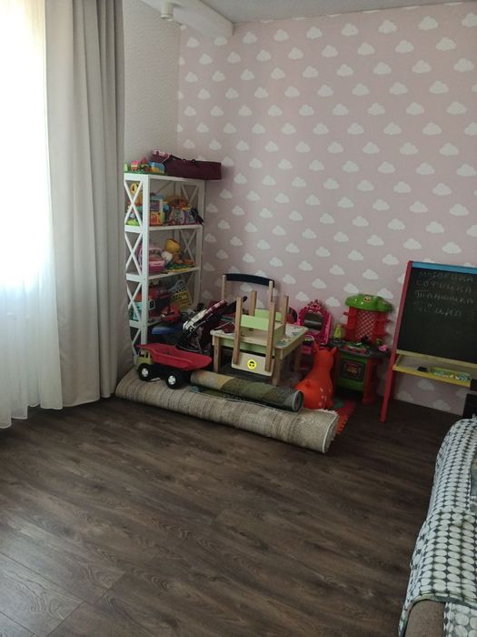 Сучасний будинок з новим ремонтом, 124 м², 12 соток в Чугуєві