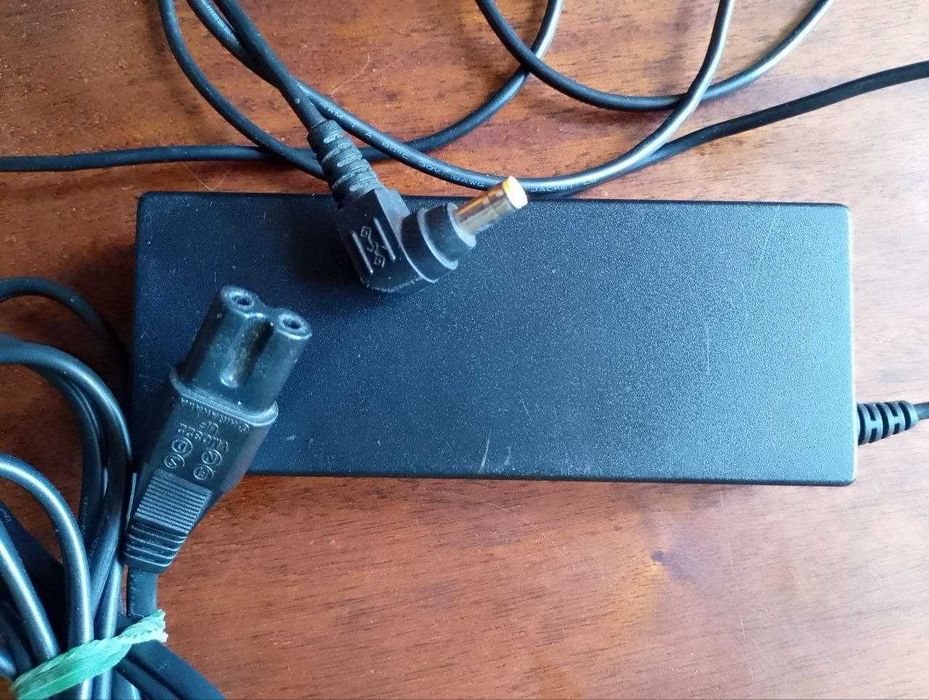 Блок питания для ноутбука Зарядное устройство Зарядний пристрій Fujitsu
