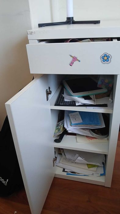 Secretária IKEA MICKE Branca – Funcional (Ideal Estudantes)