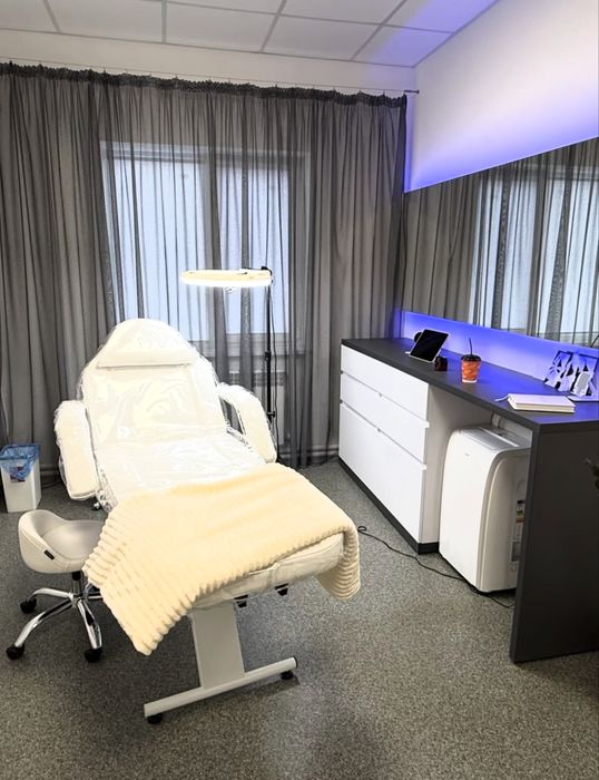 Аренда кабінета метро Київська