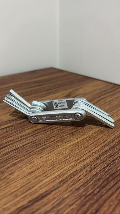 Vendo ferramentas multiusos em alumínio