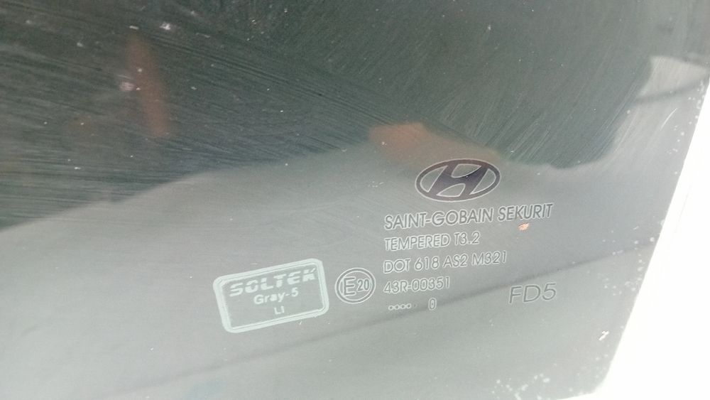 Vidro porta trás esquerdo HYUNDAI i30 (FD)