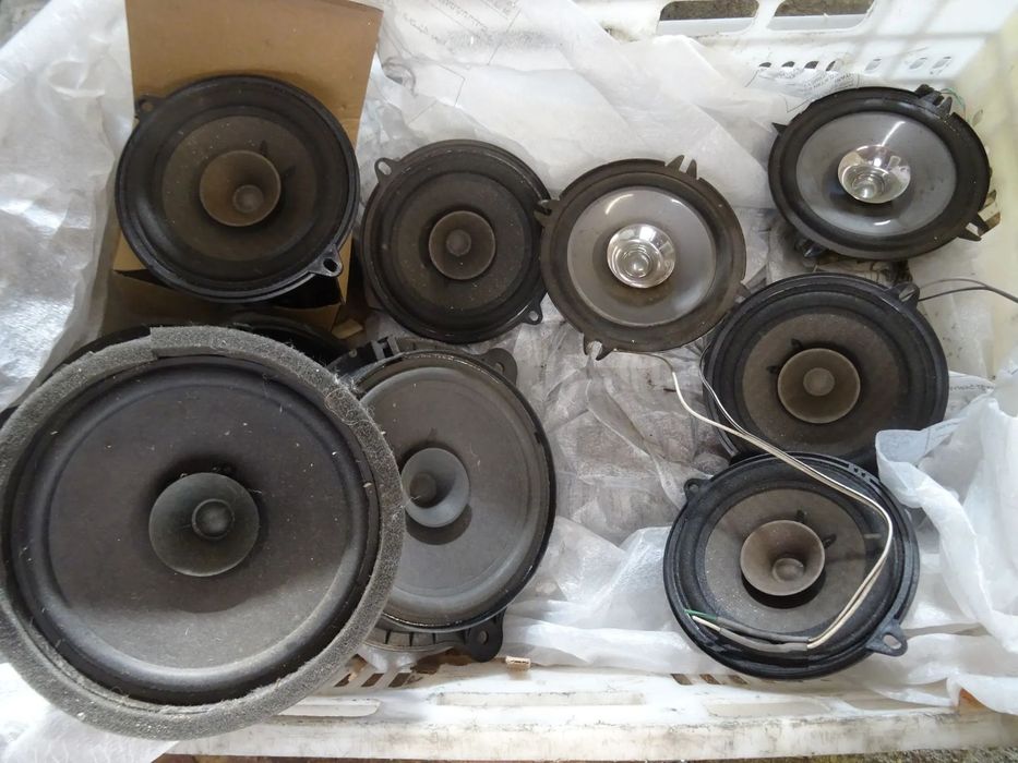 DACIA DOKKER LODGY DUSTER SANDERO GLOSNIKI ROZNE  CZESCI  ROZNE ORYGINAL PYTAC