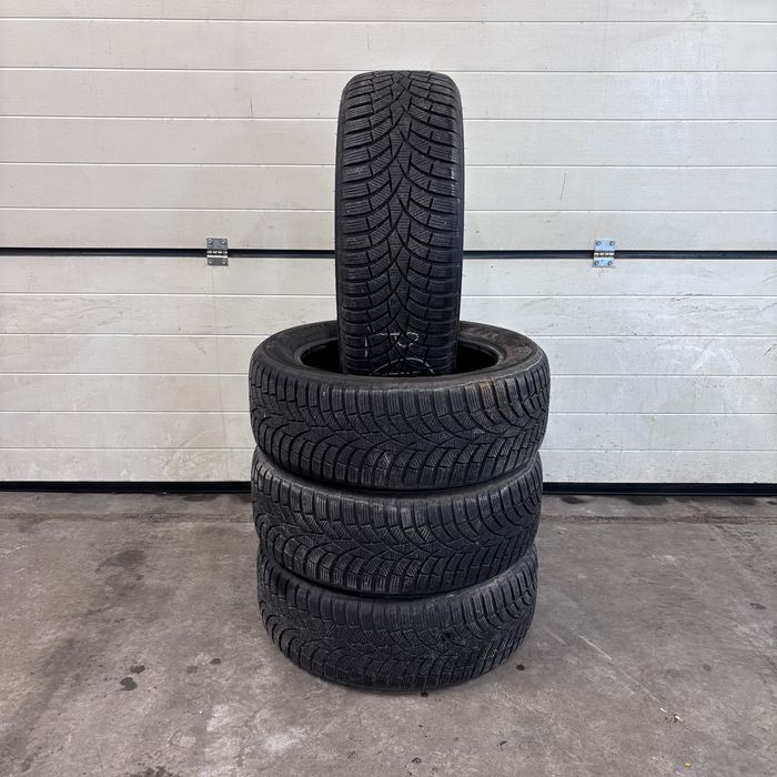 Opony Toyo Tires Observe S944 215/55/17