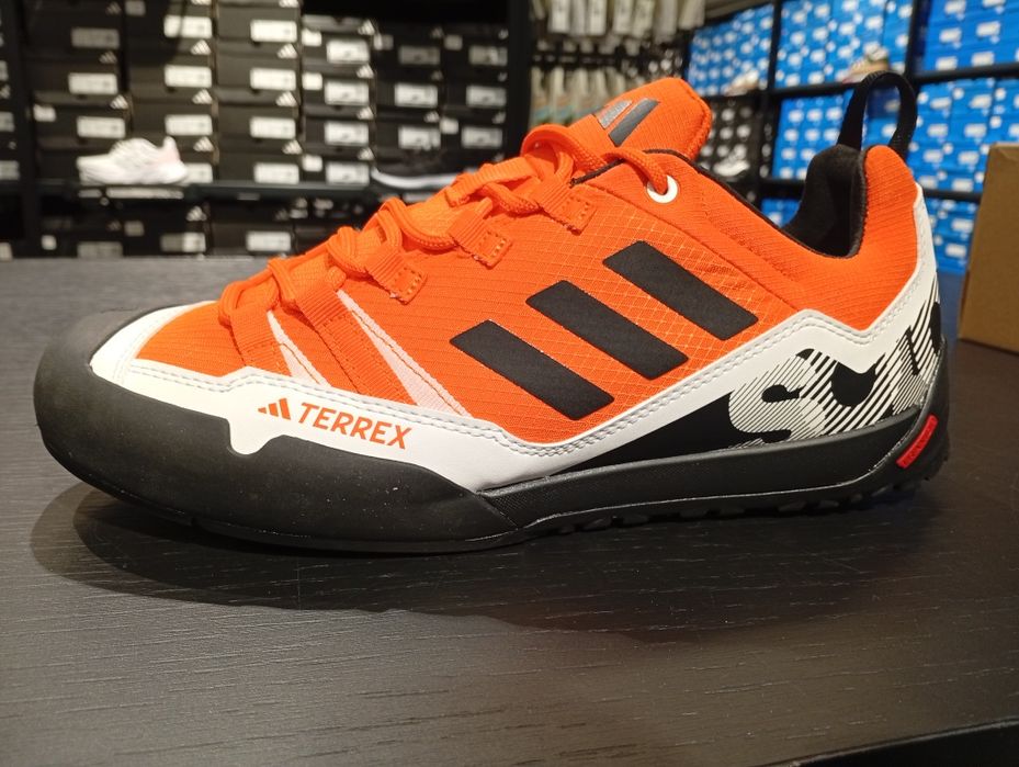 Кросовки Адидас новые