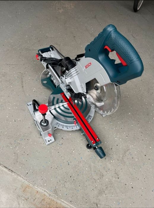 Przecinarka Bosch piła ukośna