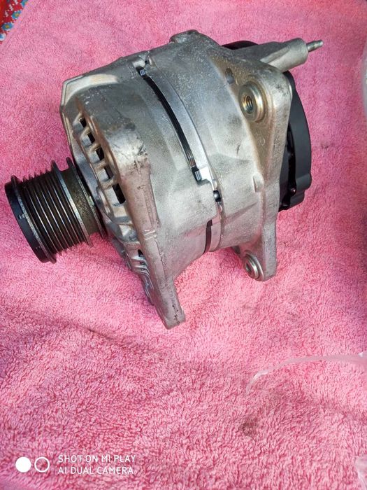 Продам генератор 90амперный