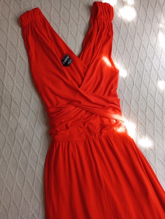 BEBE XS efektowna wyjściowa czerwona długa sukienka maxi stan idealny