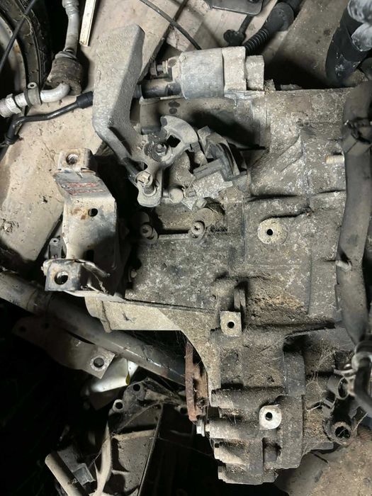 Peças VW 1400 TDI Caixa de velocidades, bomba tandem, motor AC, etc.