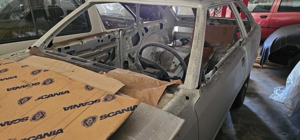 Toyota corolla te71 (1.6c) tracção trazeira. foto 2