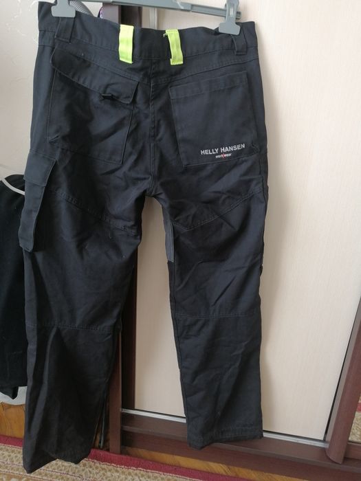 Продам робочі штани чорного кольору