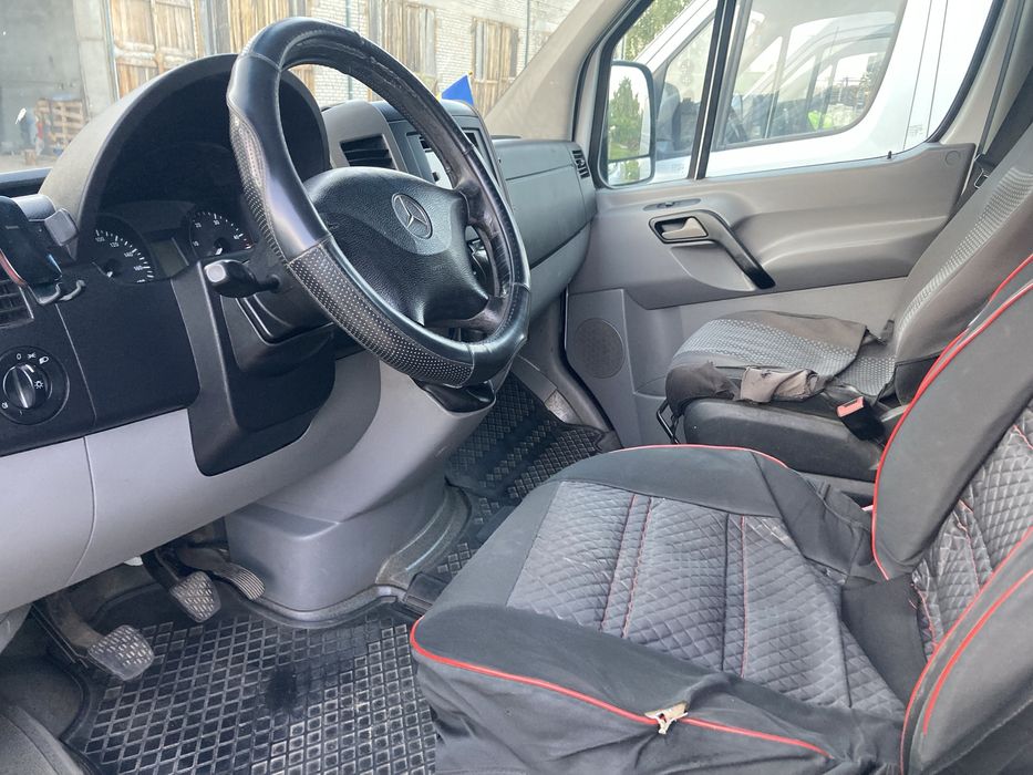 Мерседес спрінтер