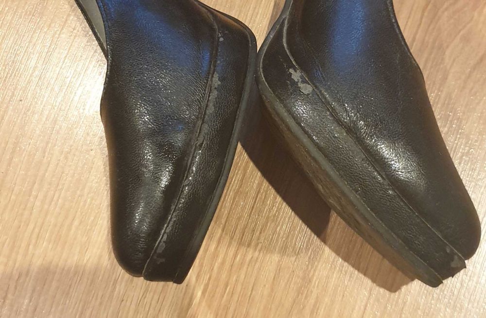 Czarne szpilki w rozmiarze 39