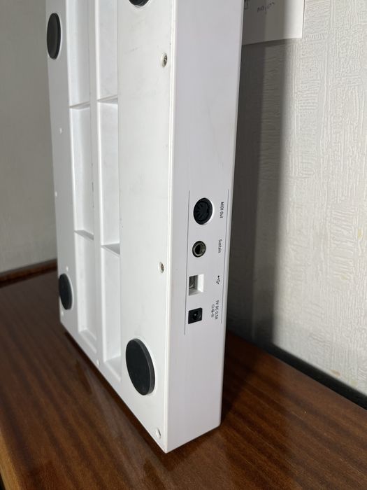 MIDI-клавіатура Arturia KeyLab Essential 61