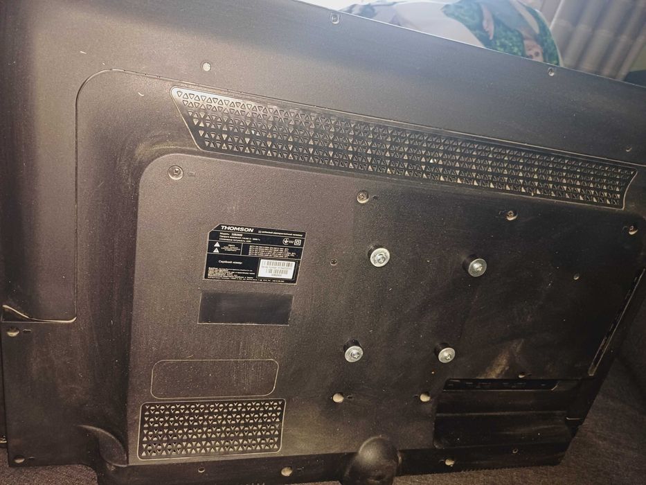 Лед телевізор Томсон