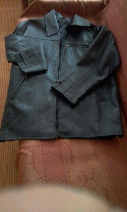 Куртка из кожзама новая 300 грн