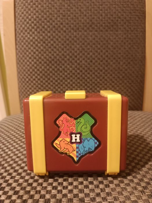 Harry Potter - Figurka z kuferkiem