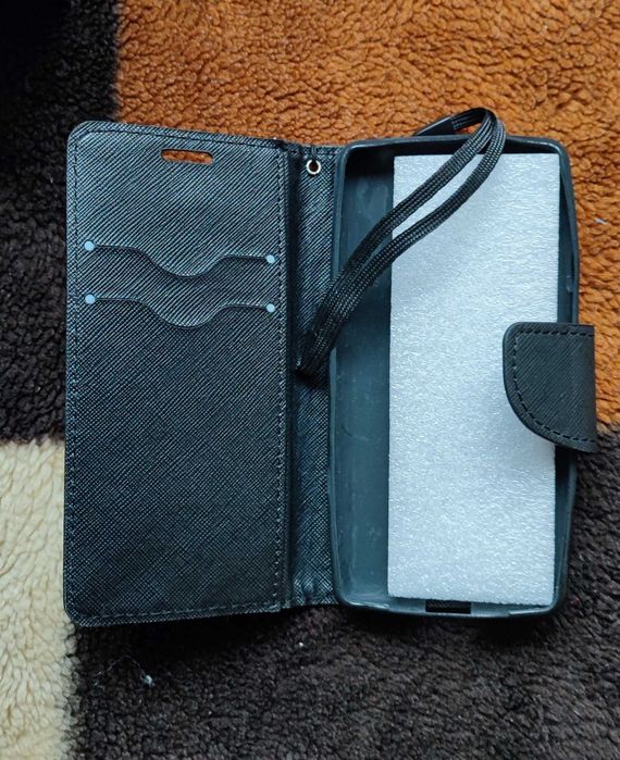 Futerał i szkła ochronne do Sony Xperia XZ2 Compact