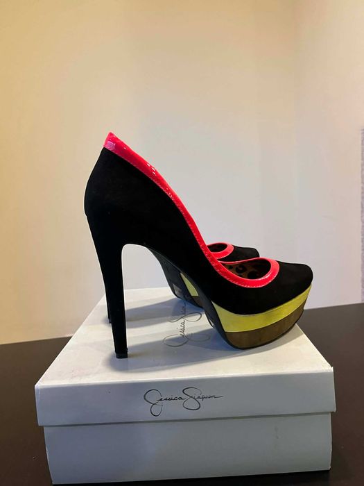 Sapatos Jessica Simpson plataforma pretos tamanho 39 novos