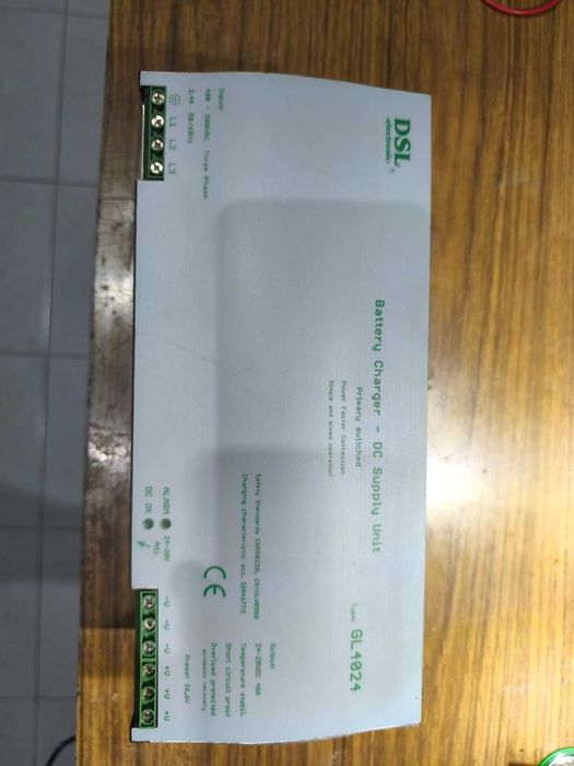 Fonte de alimentação 3F / Carregador de bateria 24 - 28V 40A. GL4024
