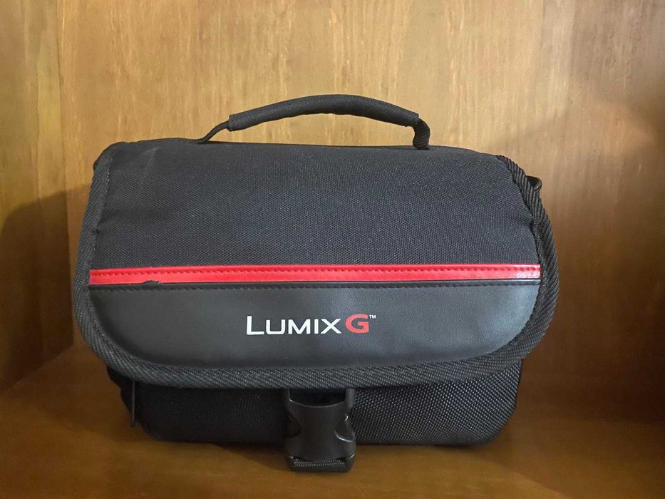 PANASONIC LUMIX DMC-G7 + LENTE G Vario 14-140mm f/3.5-5.6