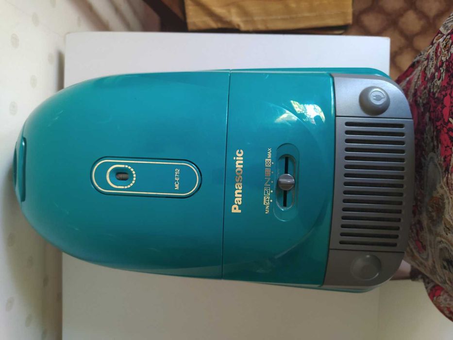 Пылесос Panasonic 1000Вт