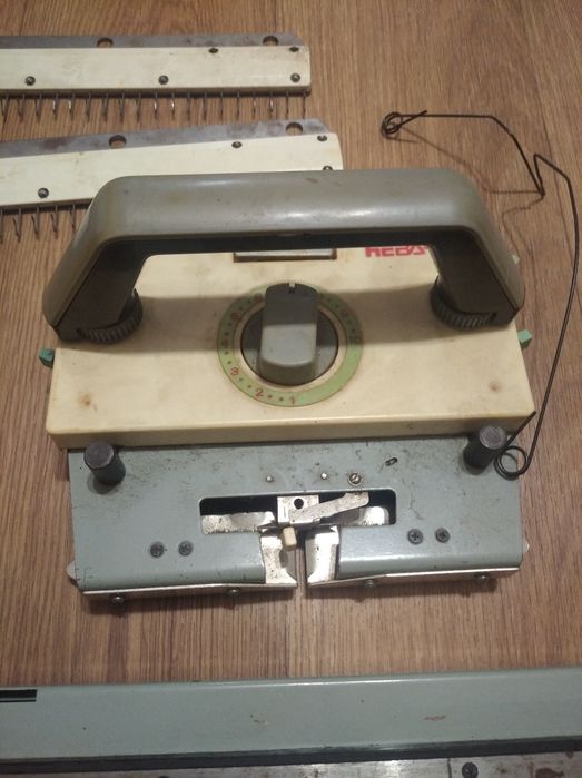 Вязальная машина Нева 5