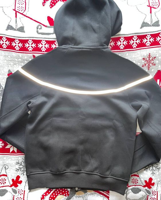 Nike tech fleece reflective