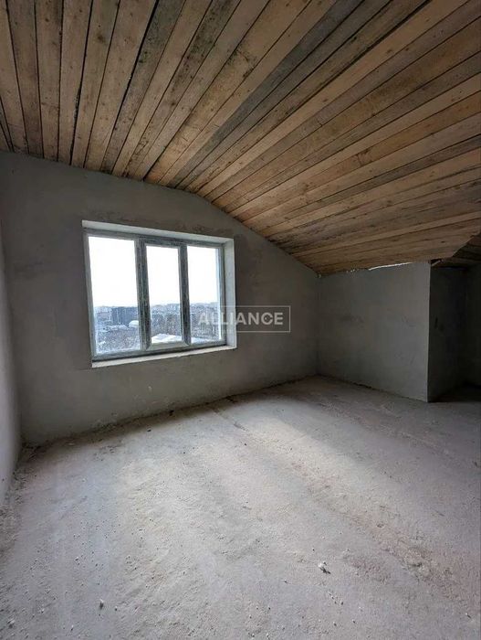 Продаж! Здана 2км квартира 62м2 в самому центрі міста