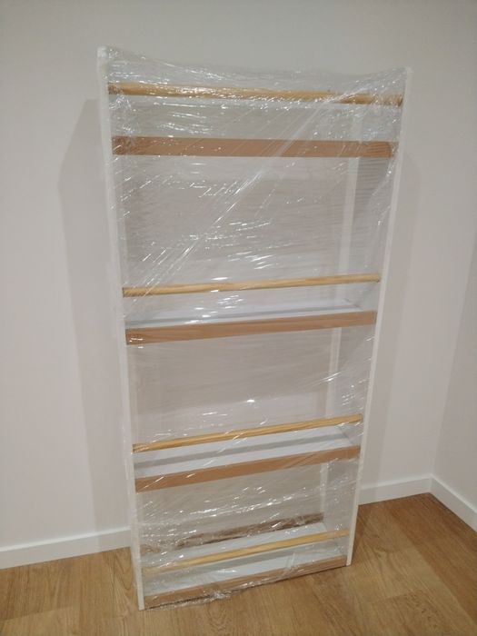 Vendo biblioteca criança