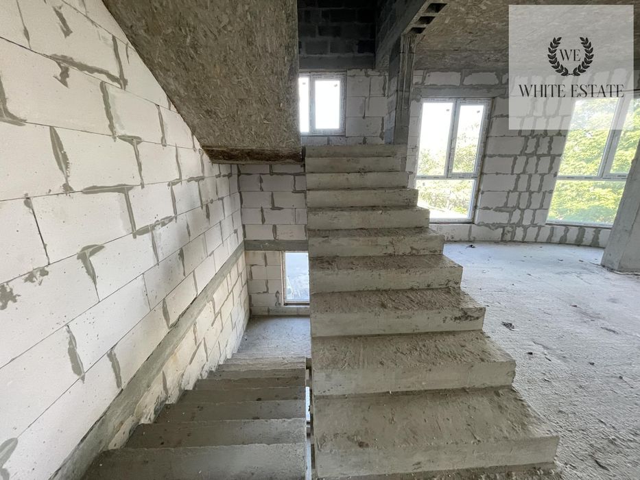 Продаж комерційного приміщення район Бам